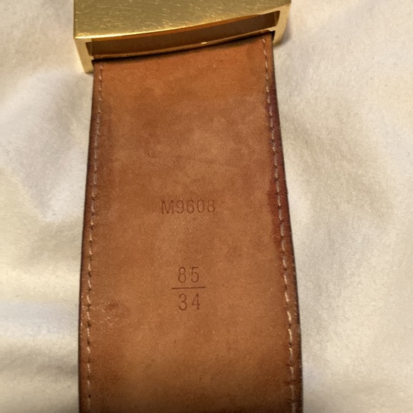 LV belt 100% authentic - Picture 2 of 4
